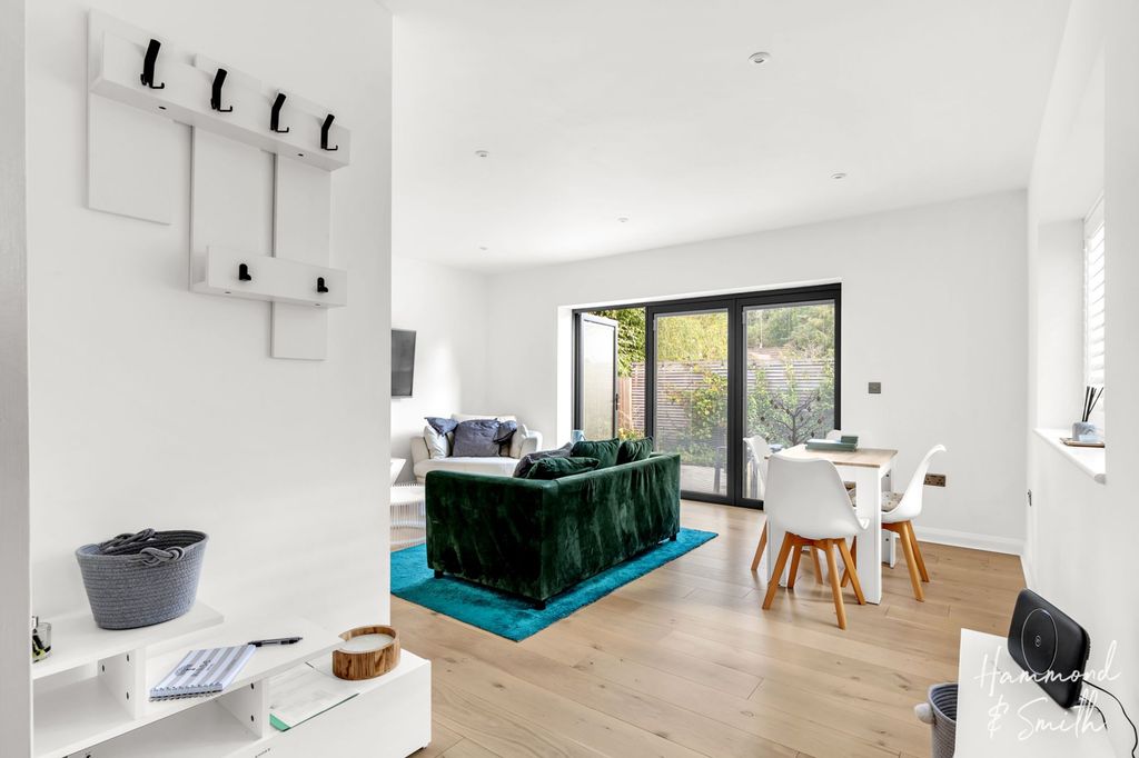Additional image 20 of 4 bed detached house for saleKendal Avenue, Epping CM16