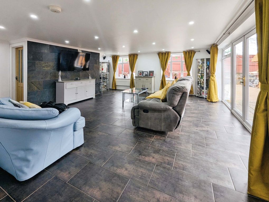 Additional image 21 of 5 bed detached house for saleClos Cae Pwll, Treharris CF46