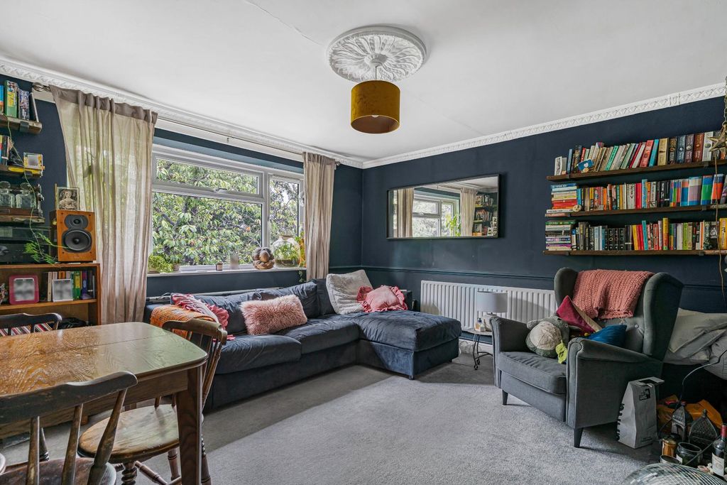 Property photo 1 of 17 17_60940.Jpg