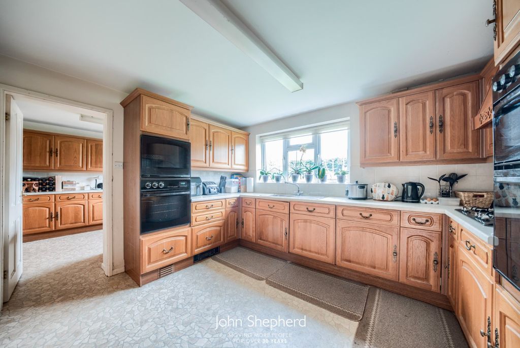 Property photo 3 of 21 Picture No. 11