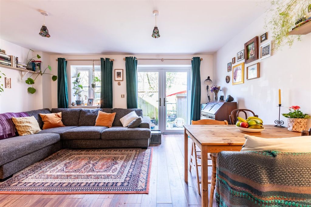 Property photo 3 of 16 Dsc_2387-Hdr.Jpg