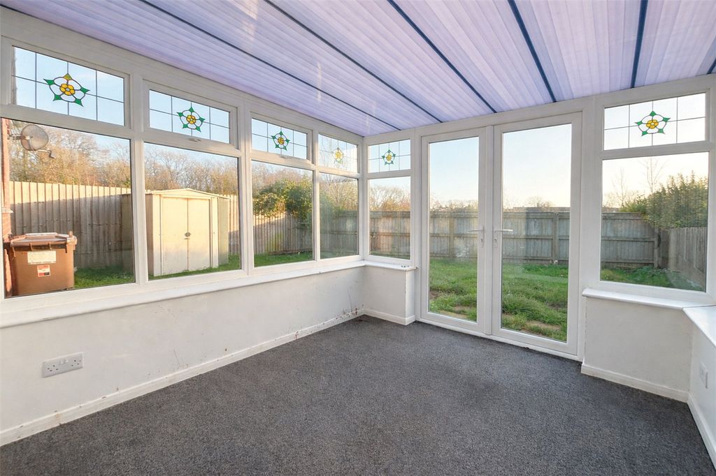 Property photo 2 of 9 Picture No. 14