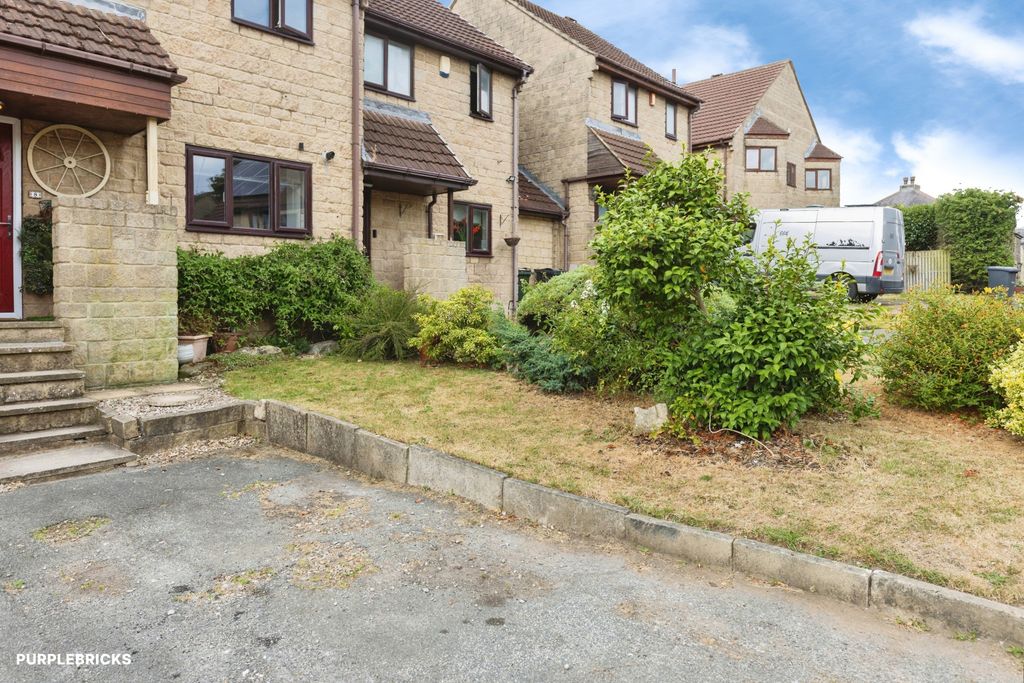 Property photo 2 of 21