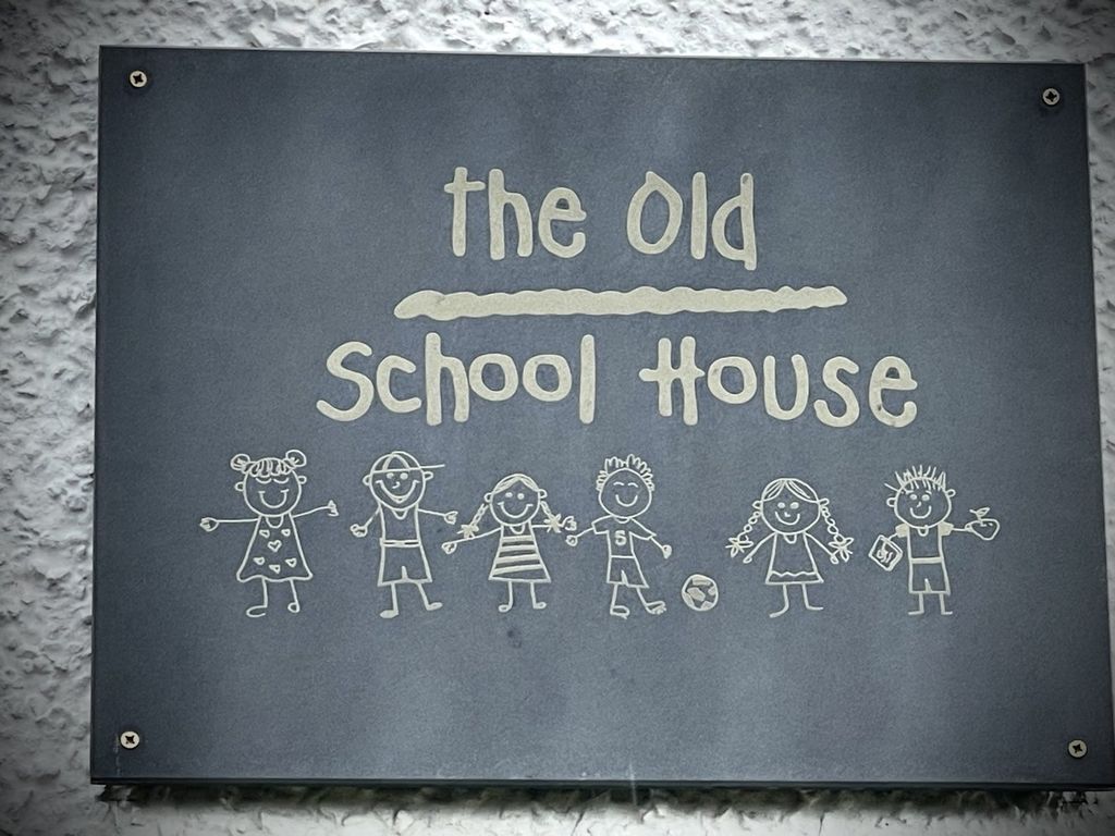 Property photo 2 of 30