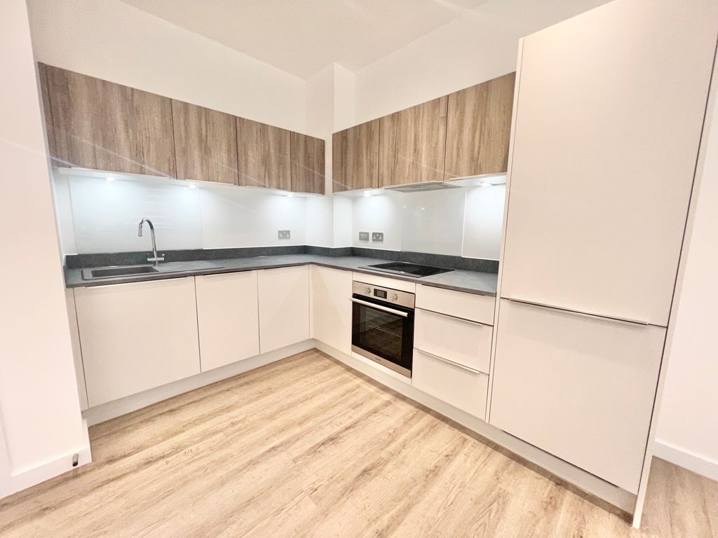 Property photo 3 of 5 Kitchen