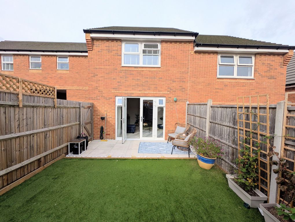 Property photo 2 of 26