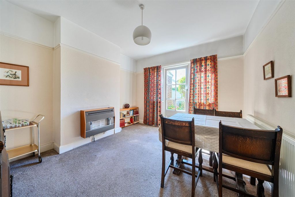 Property photo 3 of 13 1448354-2-69F36B6Da48B8.Jpg