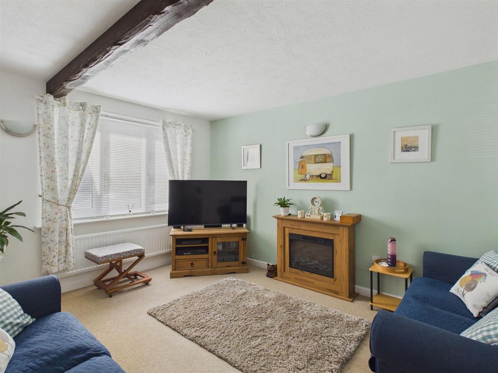 Property photo 3 of 24 Cam03972G0-Pr0342-Still003.Jpg