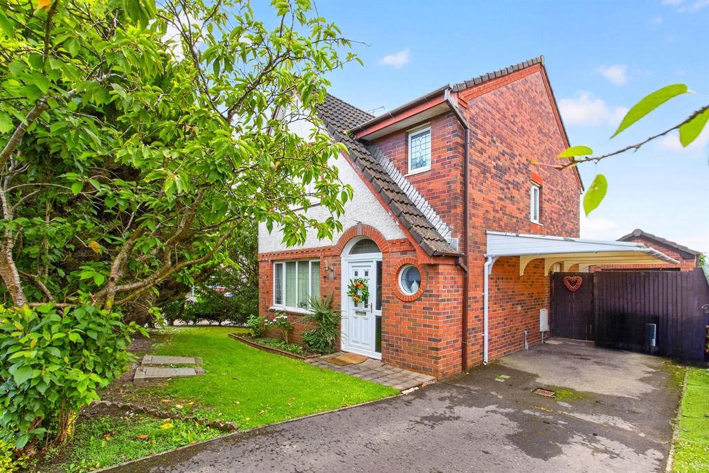 Property photo 1 of 21