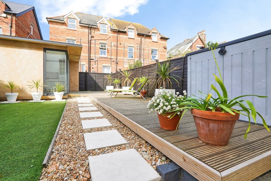 Property photo 2 of 23 Pbox-Img.Jpg