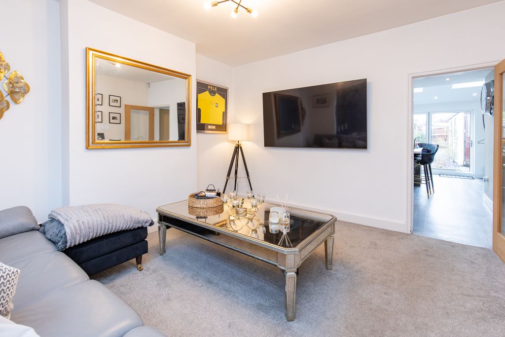 Property photo 2 of 12 Living Room