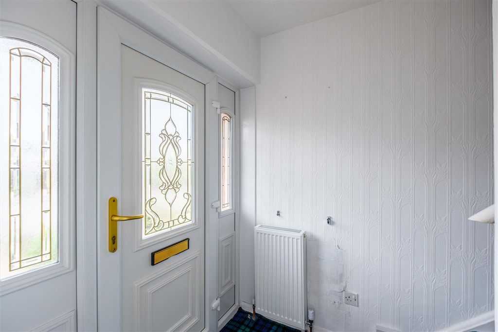 Property photo 3 of 20 Highfield Road-12.Jpg