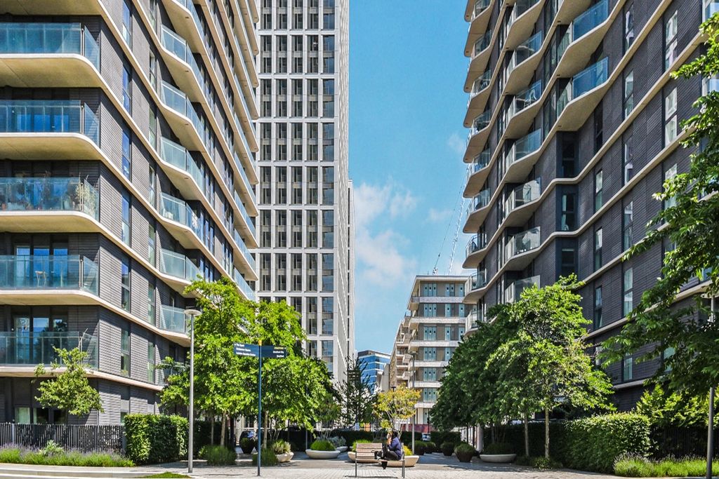 Property photo 2 of 3 Lantana Heights, Gla