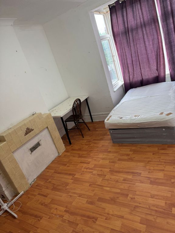 Property photo 1 of 4