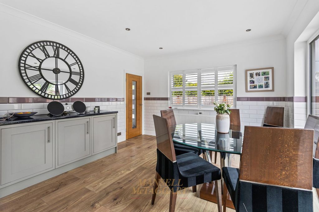 Additional image 8 of 5 bed detached house for saleHare Lane, Lingfield RH7