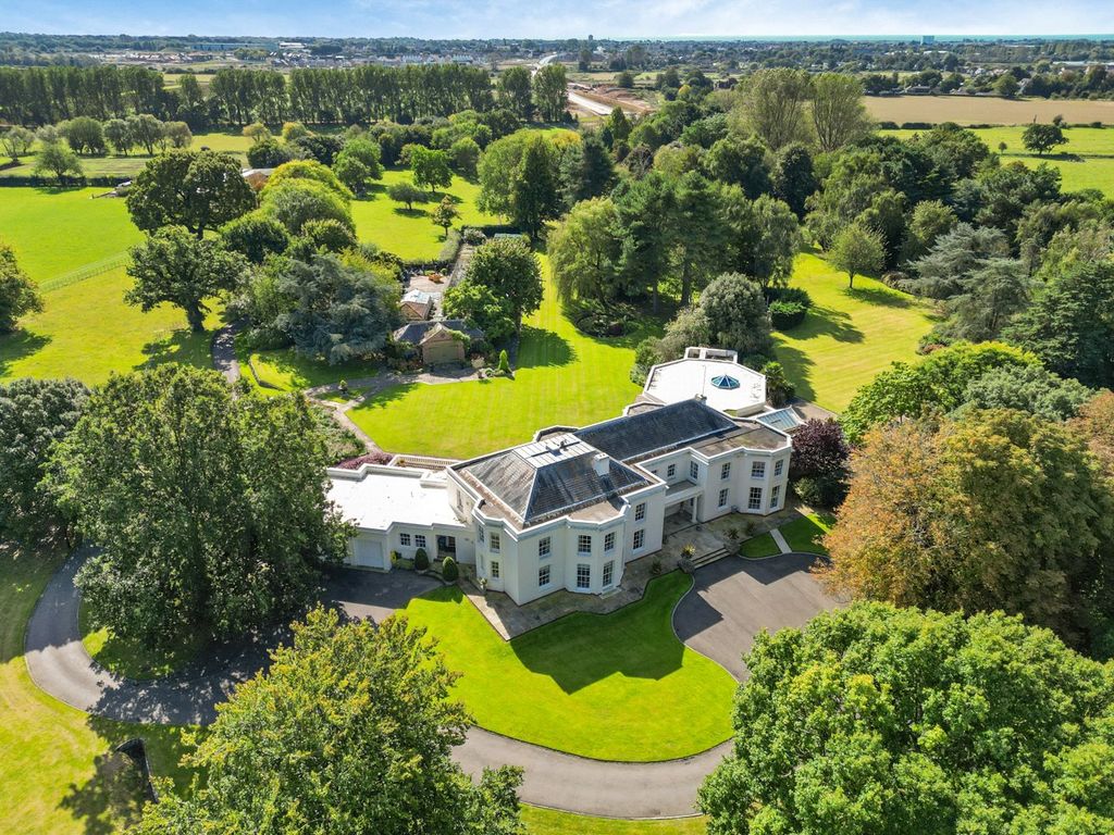 Property photo 1 of 52 House. Partnership