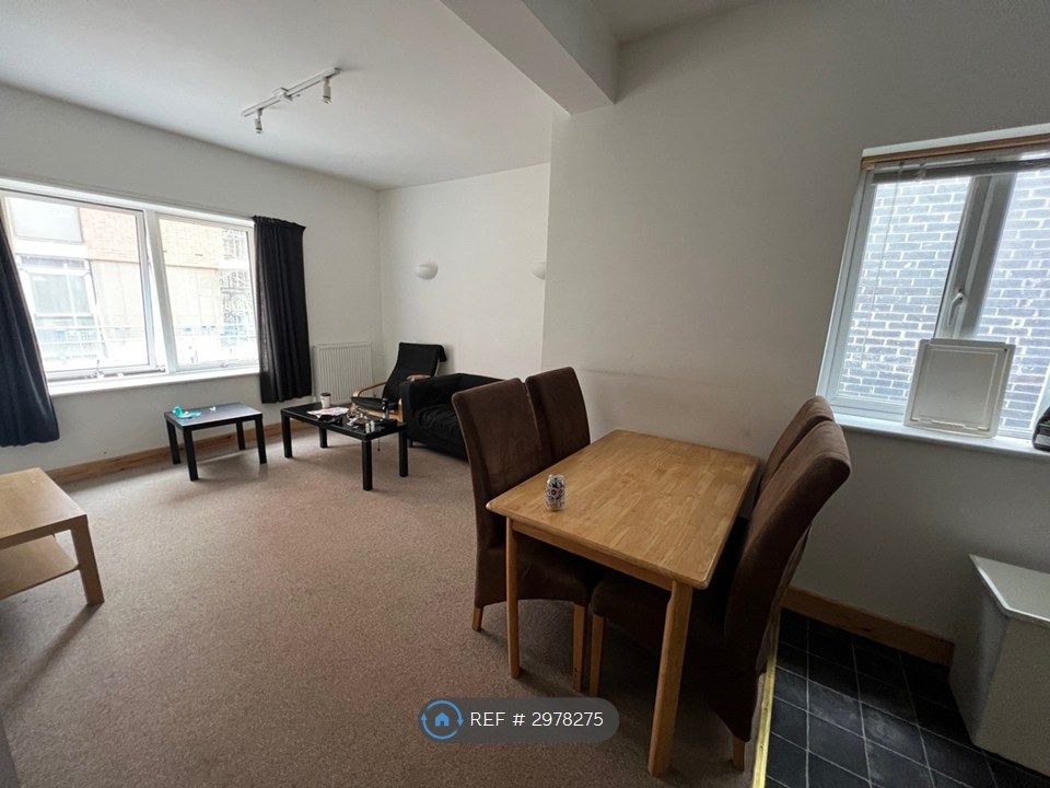 Property photo 3 of 6