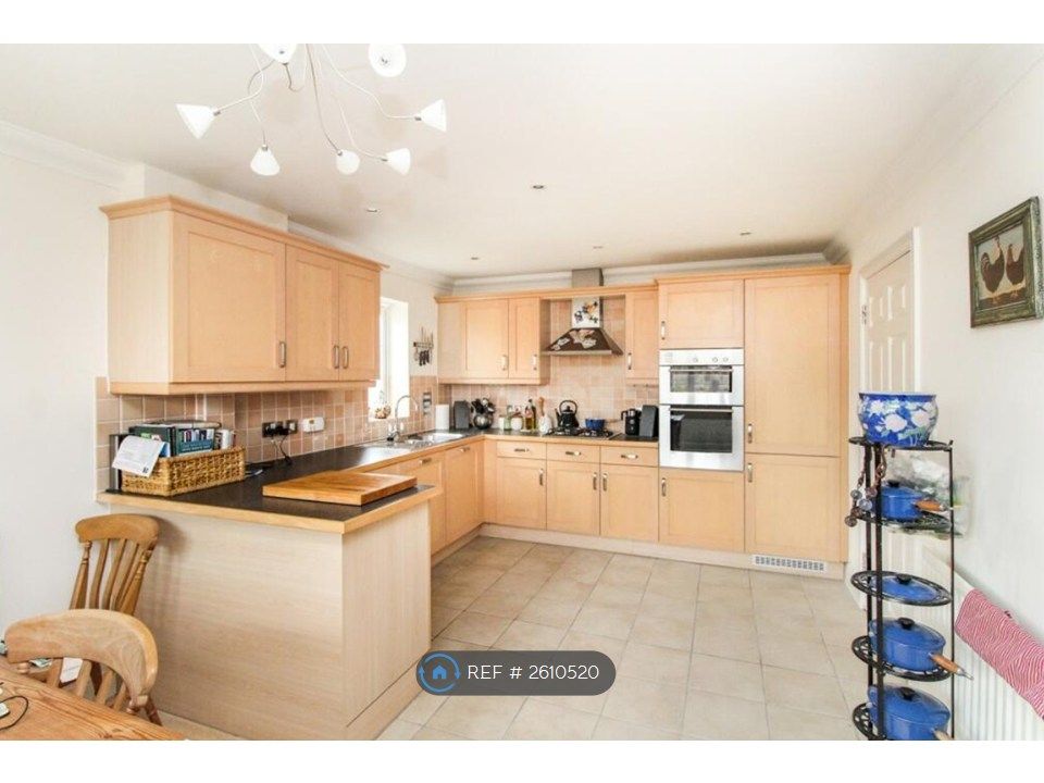 Property photo 3 of 10 3 Of 10 Kitchen/Dining Room