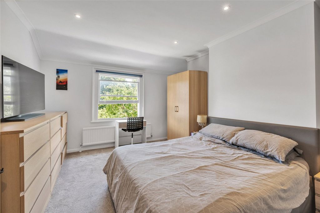 Property photo 3 of 15 Picture No. 22