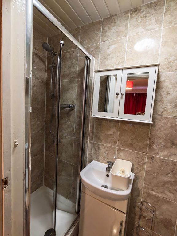 Property photo 3 of 3