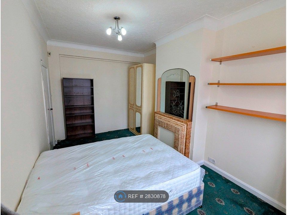 Property photo 2 of 6