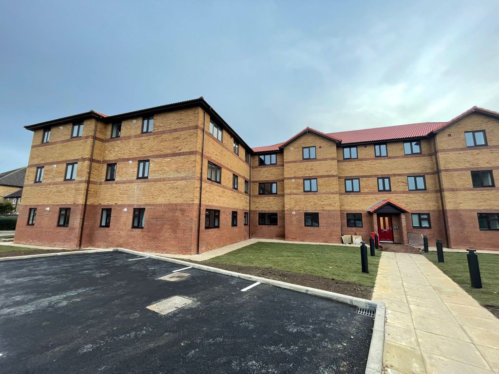 Property photo 1 of 8