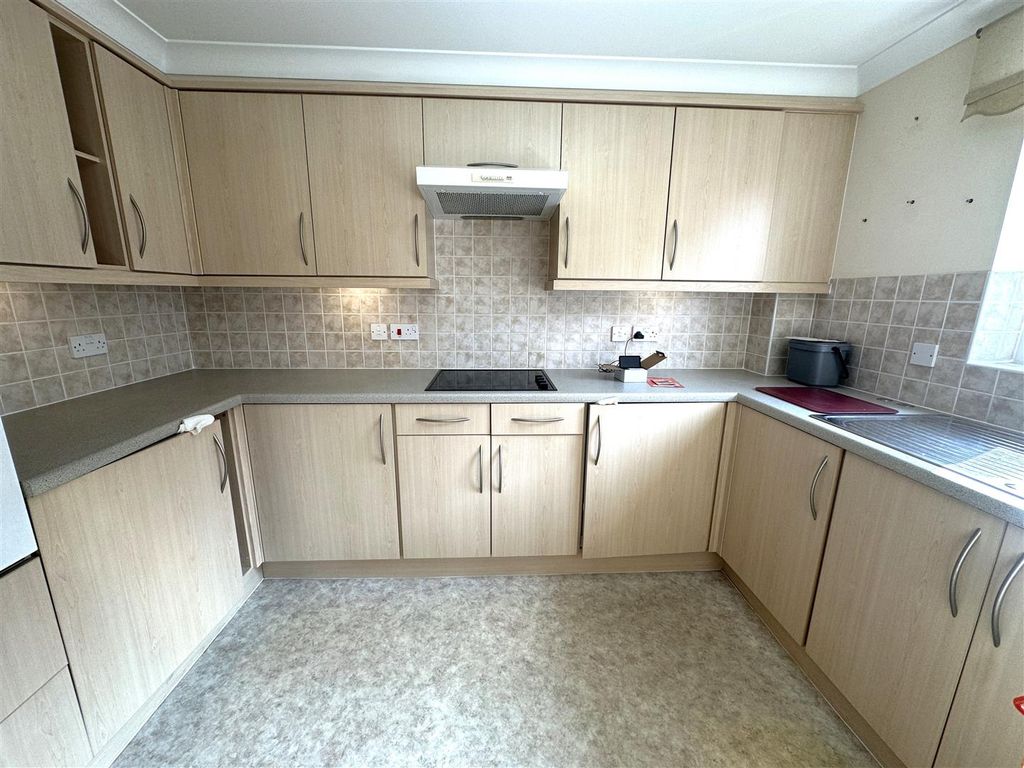 Property photo 3 of 8 Img_2581.Jpg