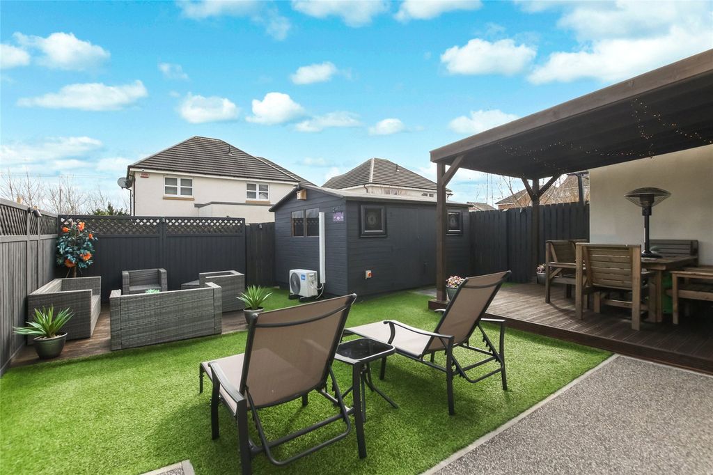 Property photo 3 of 23 Picture No. 22