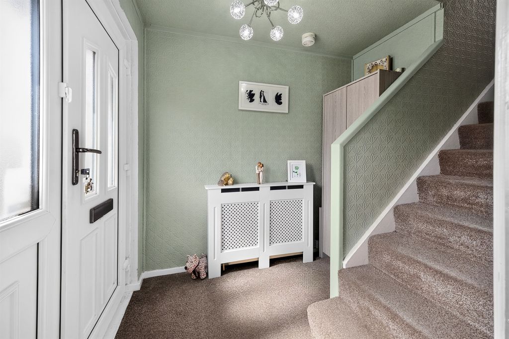 Property photo 2 of 22