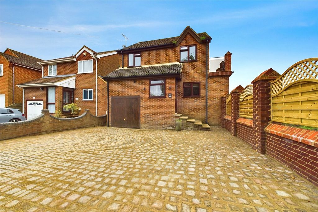 Property photo 1 of 19 Front