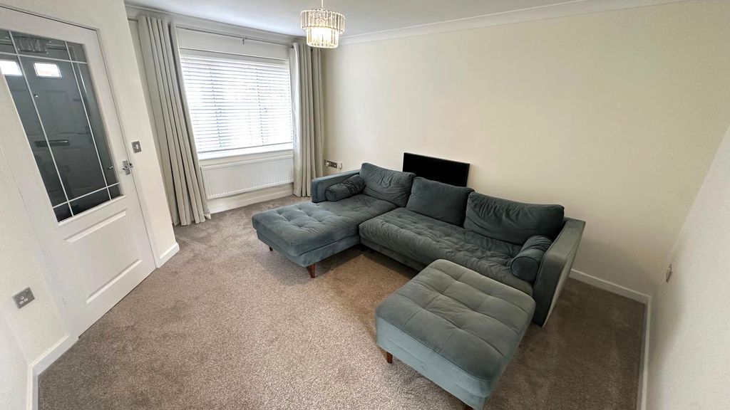 Property photo 2 of 11 Photo 9