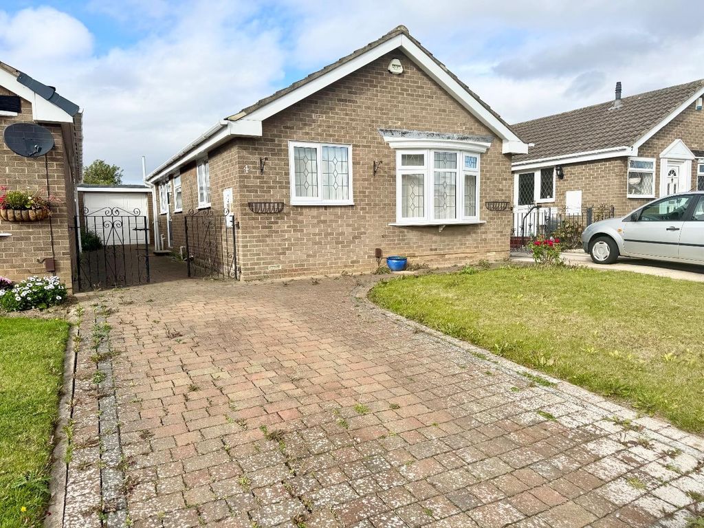 Property photo 1 of 17 External