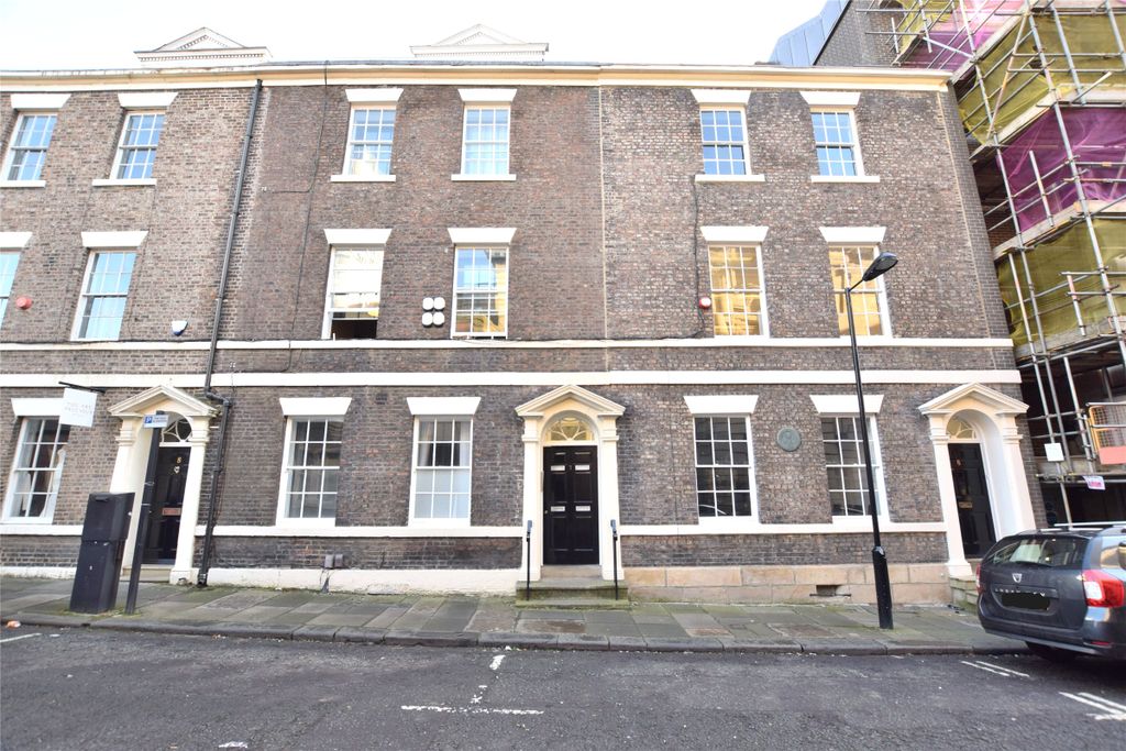 Property photo 1 of 7 External