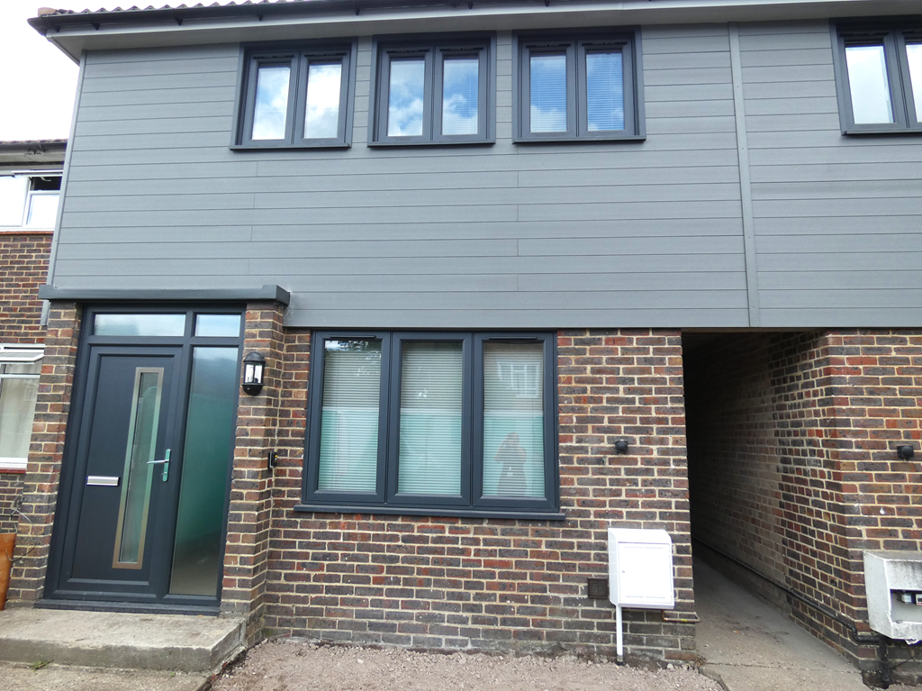 Property photo 1 of 7 Test