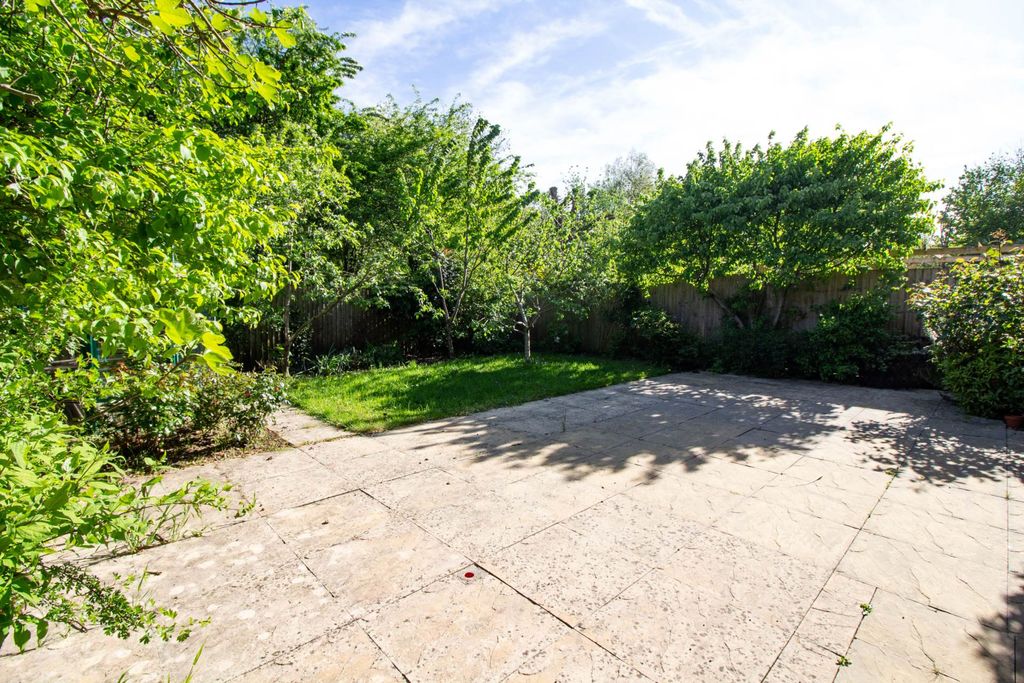 Property photo 2 of 15