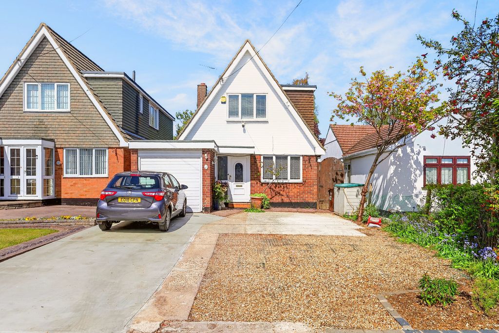 Property photo 2 of 32