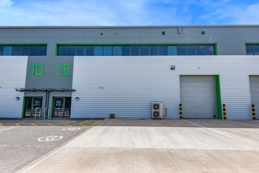 Property photo 1 of 3 Photo 7