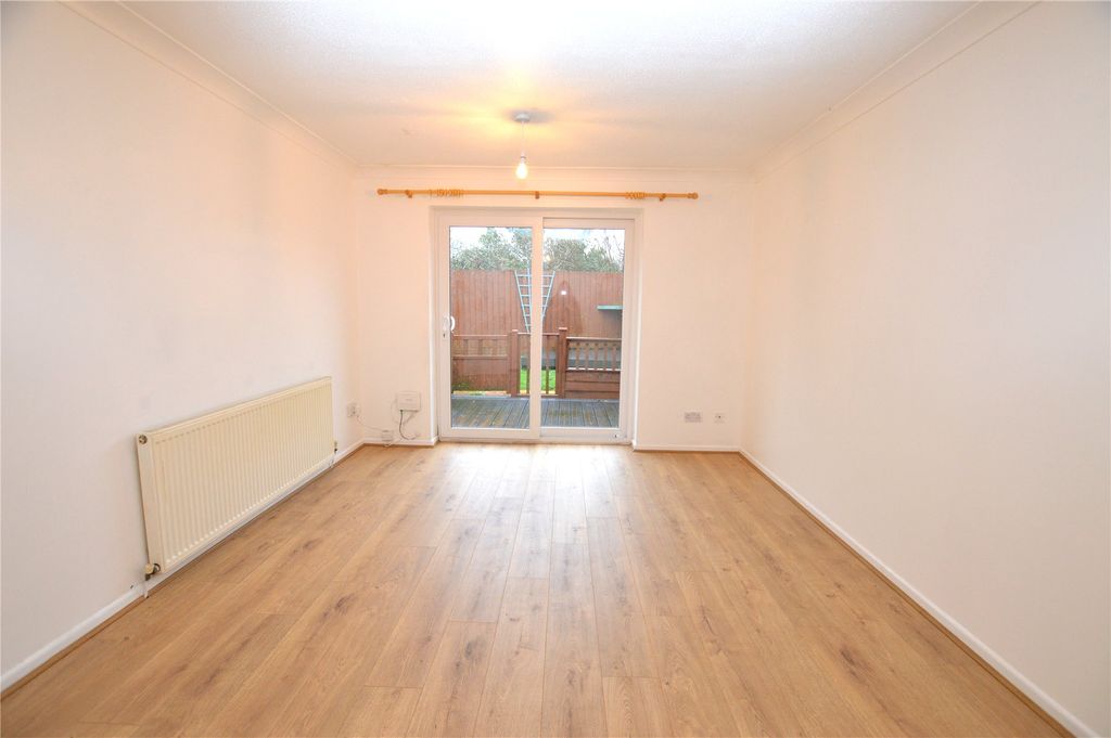 Property photo 3 of 16 Picture No. 10