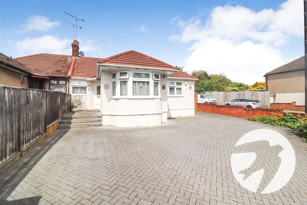 Property photo 1 of 18 Picture No. 15