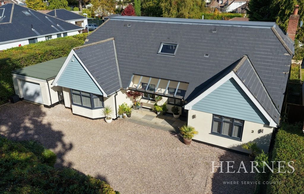 Property photo 1 of 36