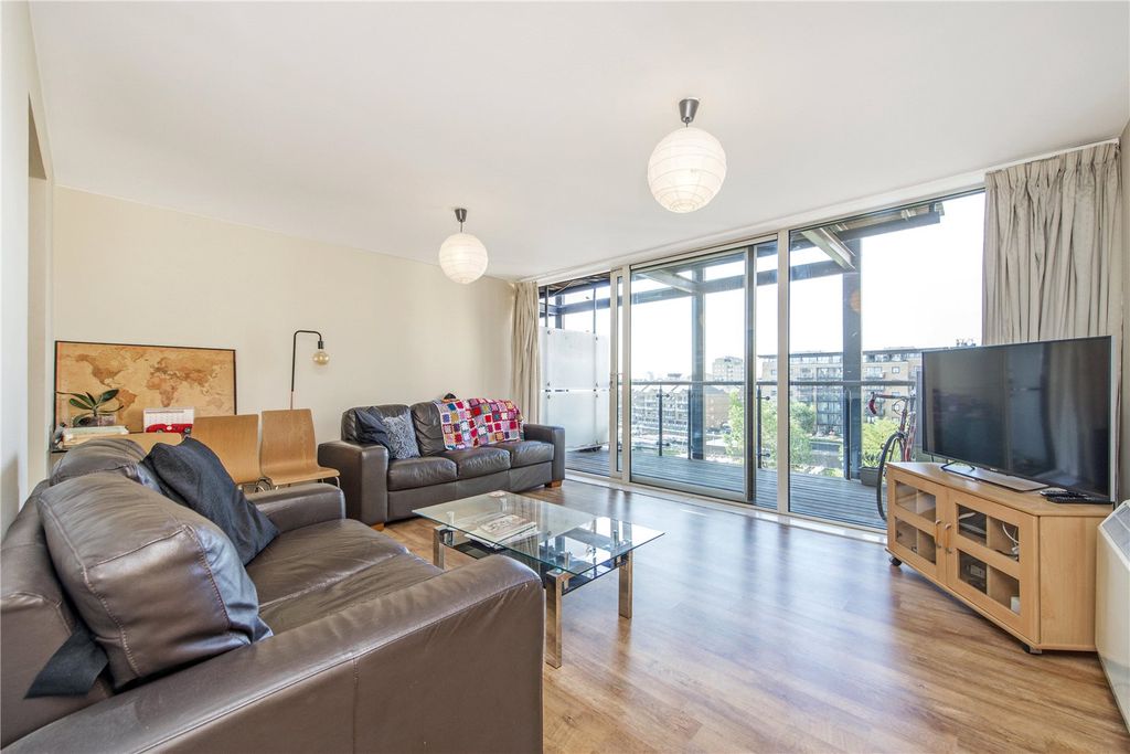 Property photo 3 of 13 Picture No. 12