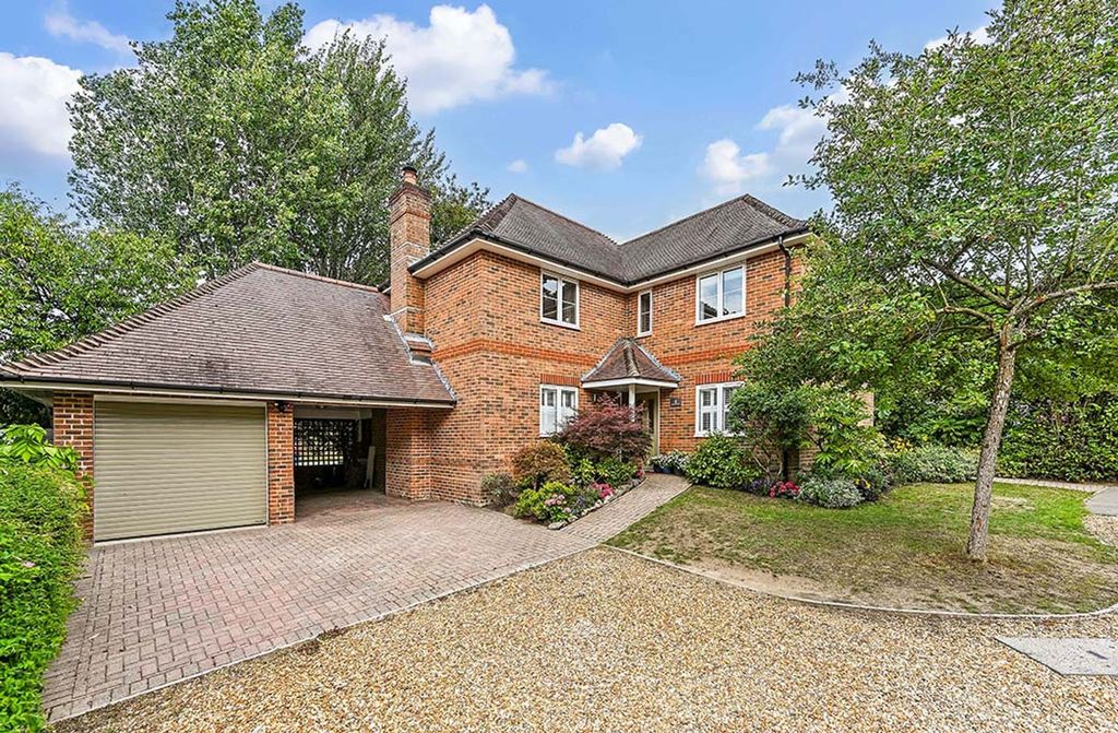 Property photo 1 of 18