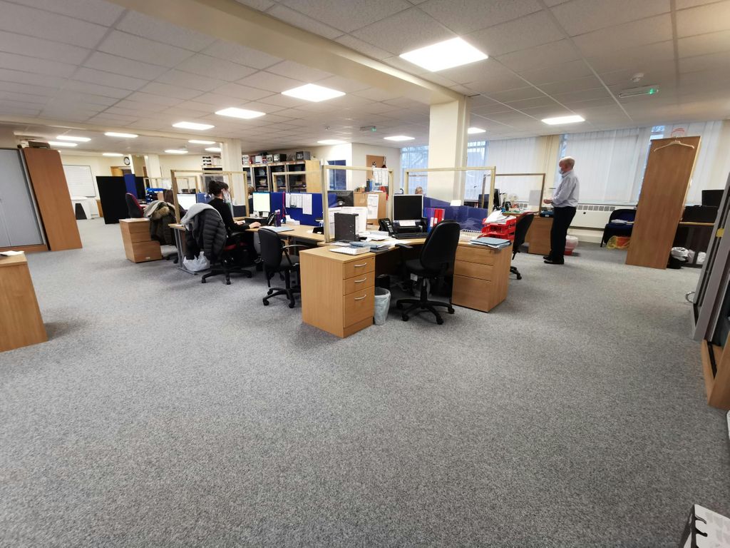 Property photo 2 of 10 Photo 7