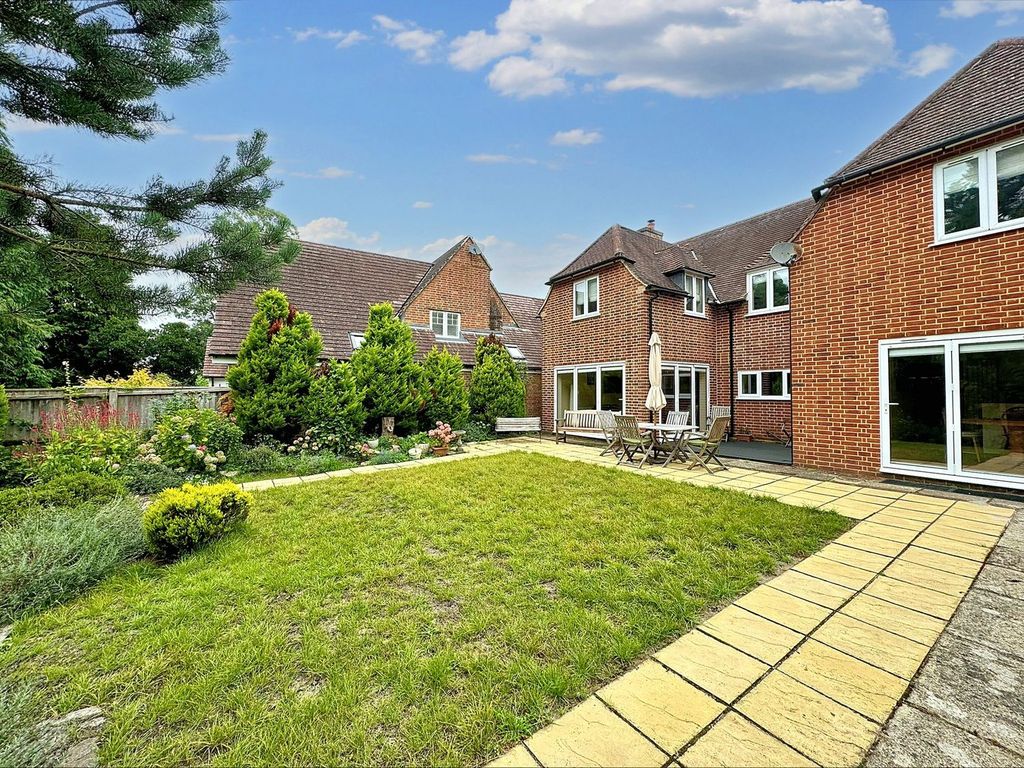 Property photo 3 of 20