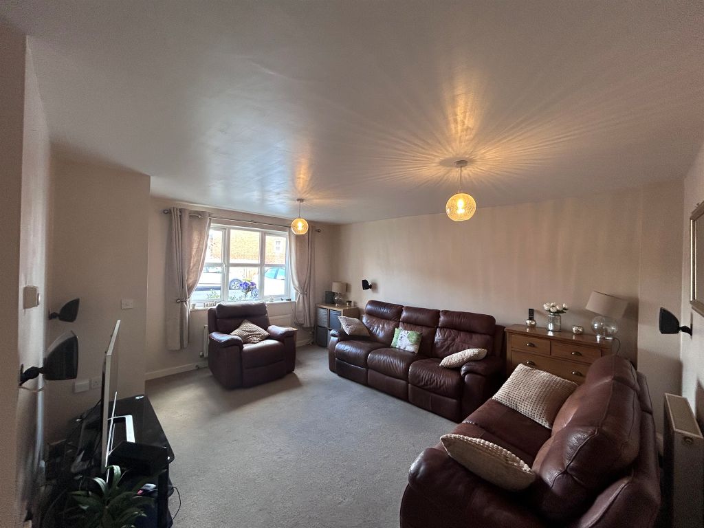 Property photo 2 of 14