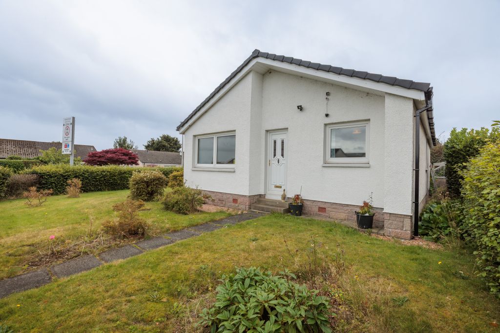 Property photo 1 of 36