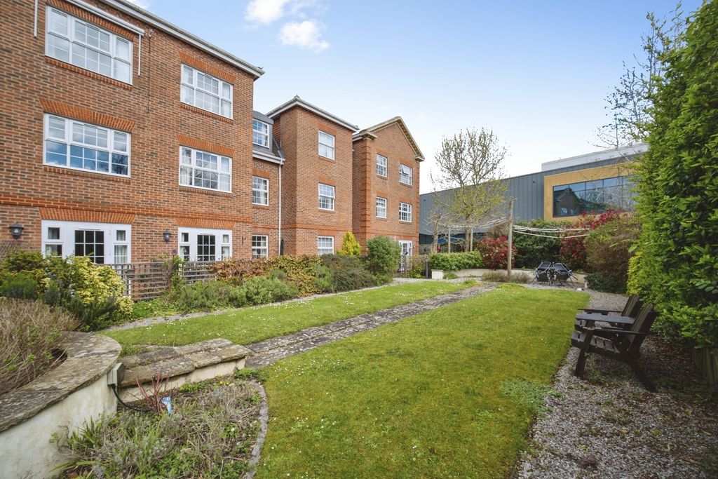 Property photo 2 of 13 Pbox-Img.Jpg