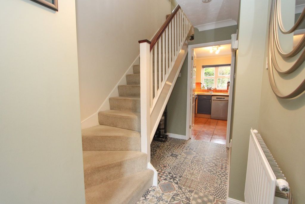 Property photo 2 of 23