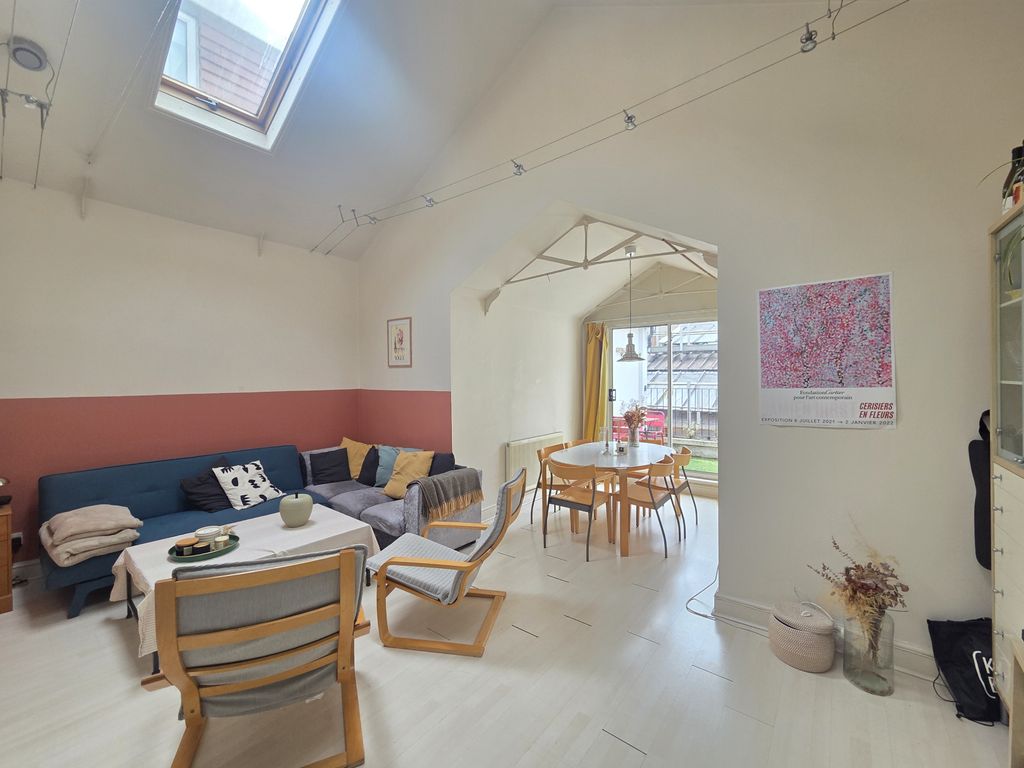 Property photo 1 of 7 Conduit Place, W2