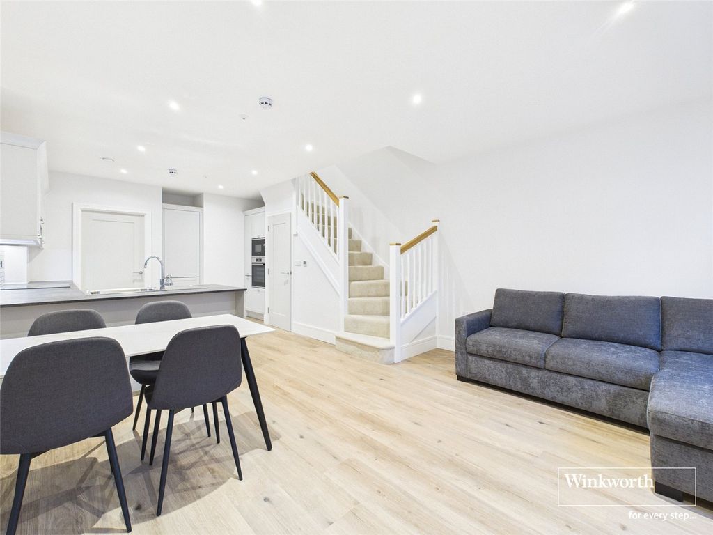 Property photo 3 of 17 Picture No. 15